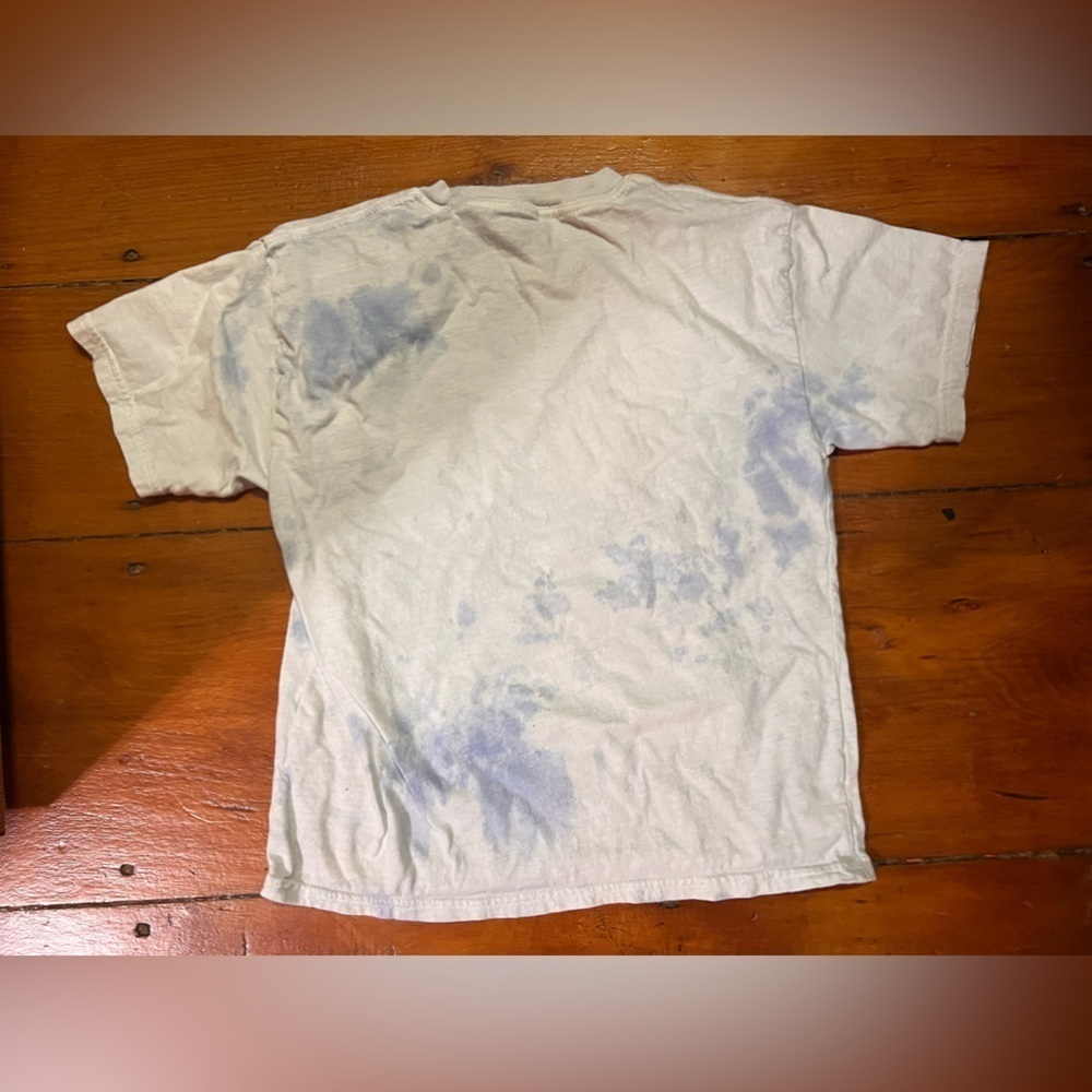 Aaliyah y2k 90s t-shirt graphic photo women’s size XS blue clouds - Picture 4 of 4